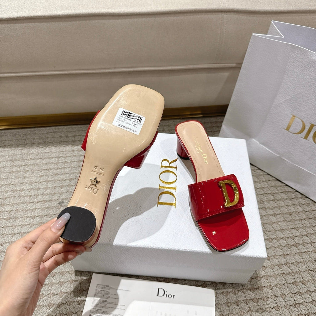 CD 25 C'EST DIO red patent leather 396129