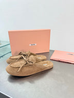 Miu Logo Mule Khahi Suede 693522
