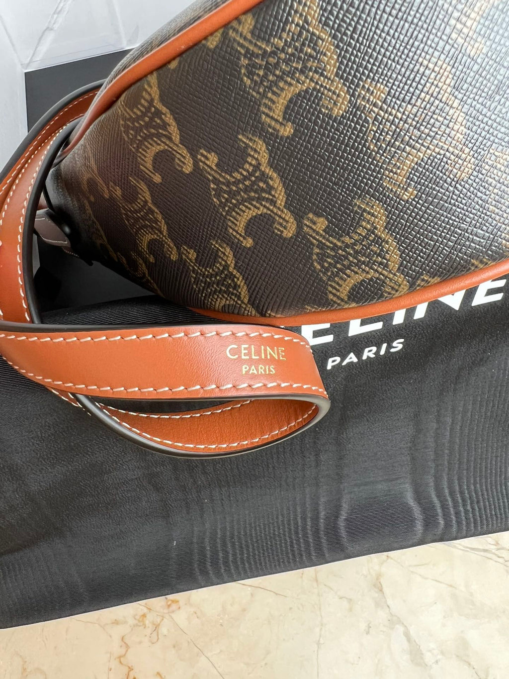small heloise 23cm cuir triomphe canvas brown calfskin