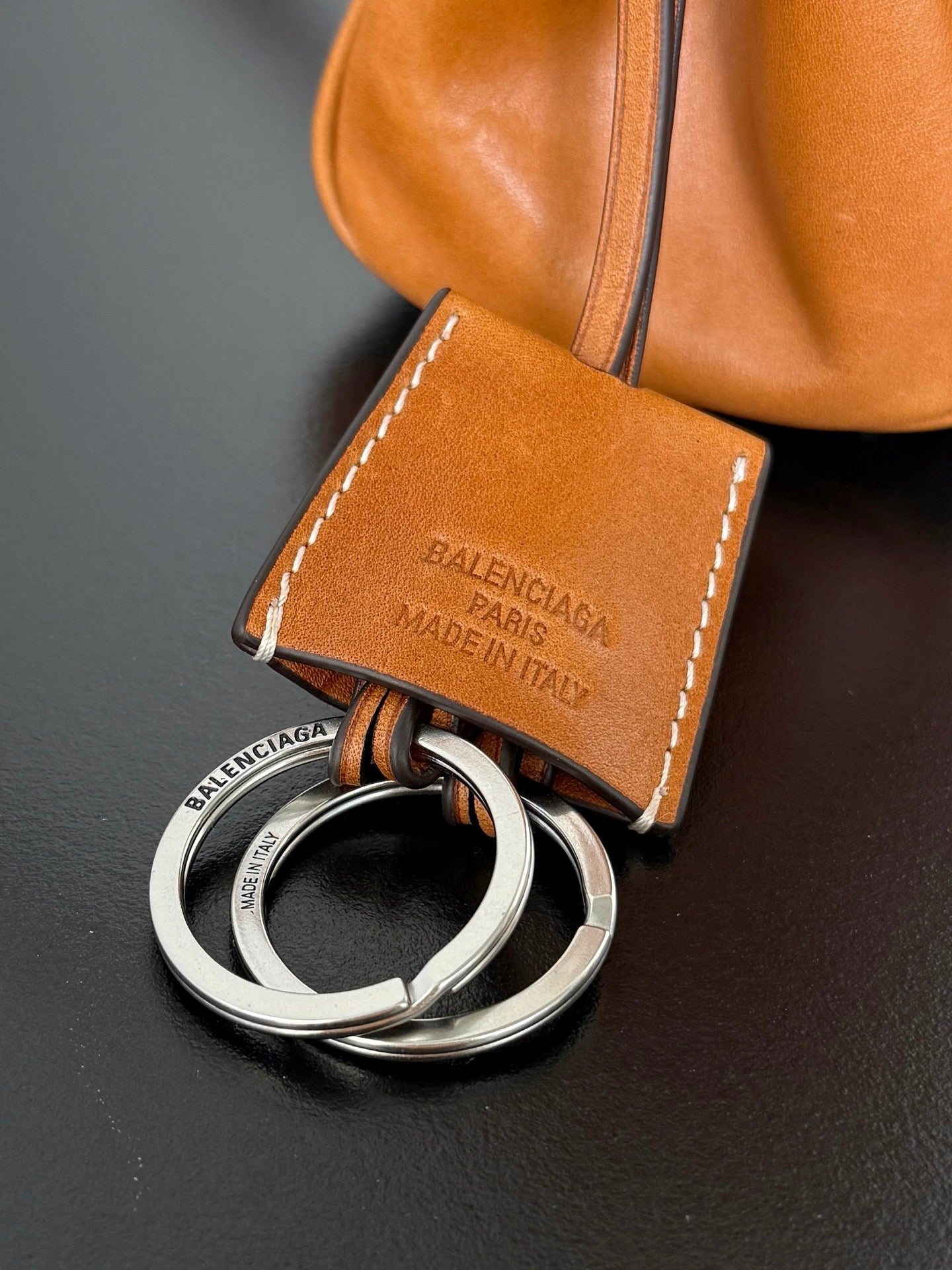 Balenciaga  Rodeo 35 bag brown lambskin