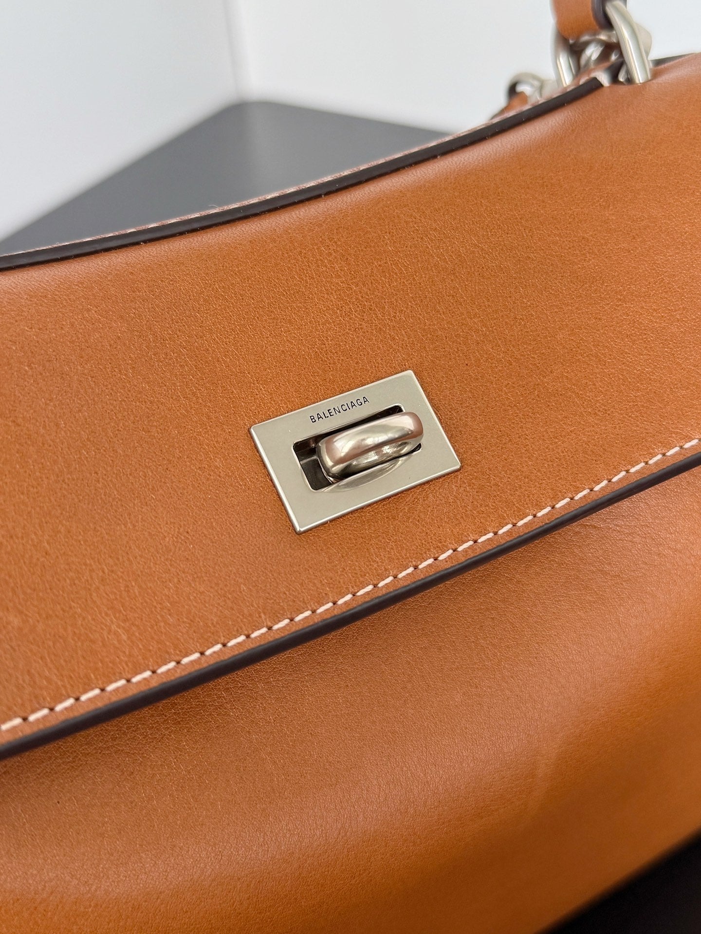 Balenciaga  Rodeo 35 bag brown lambskin