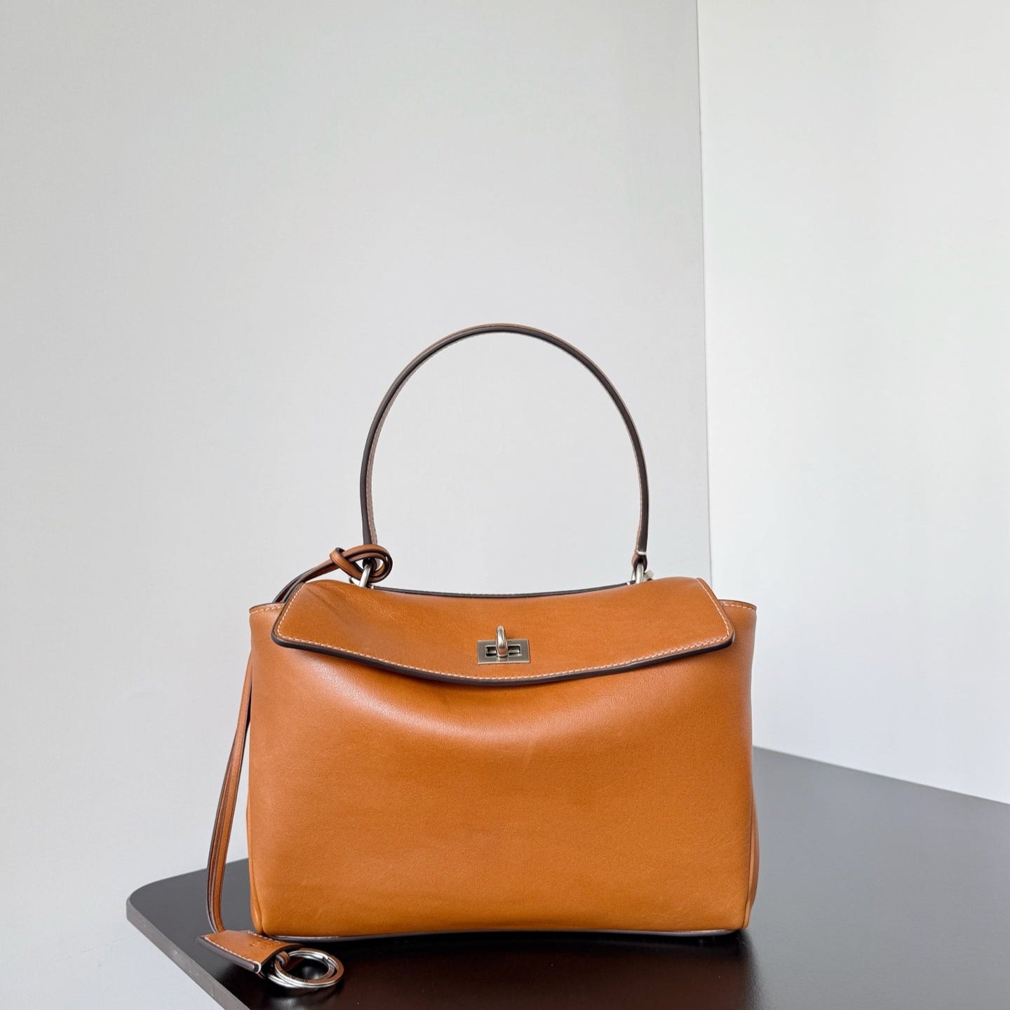 Balenciaga  Rodeo 35 bag brown lambskin