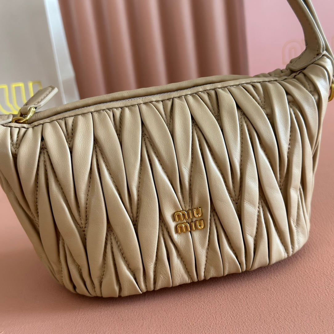 Miu Matelassé Pouch Bag 15cm Light Brown Leather