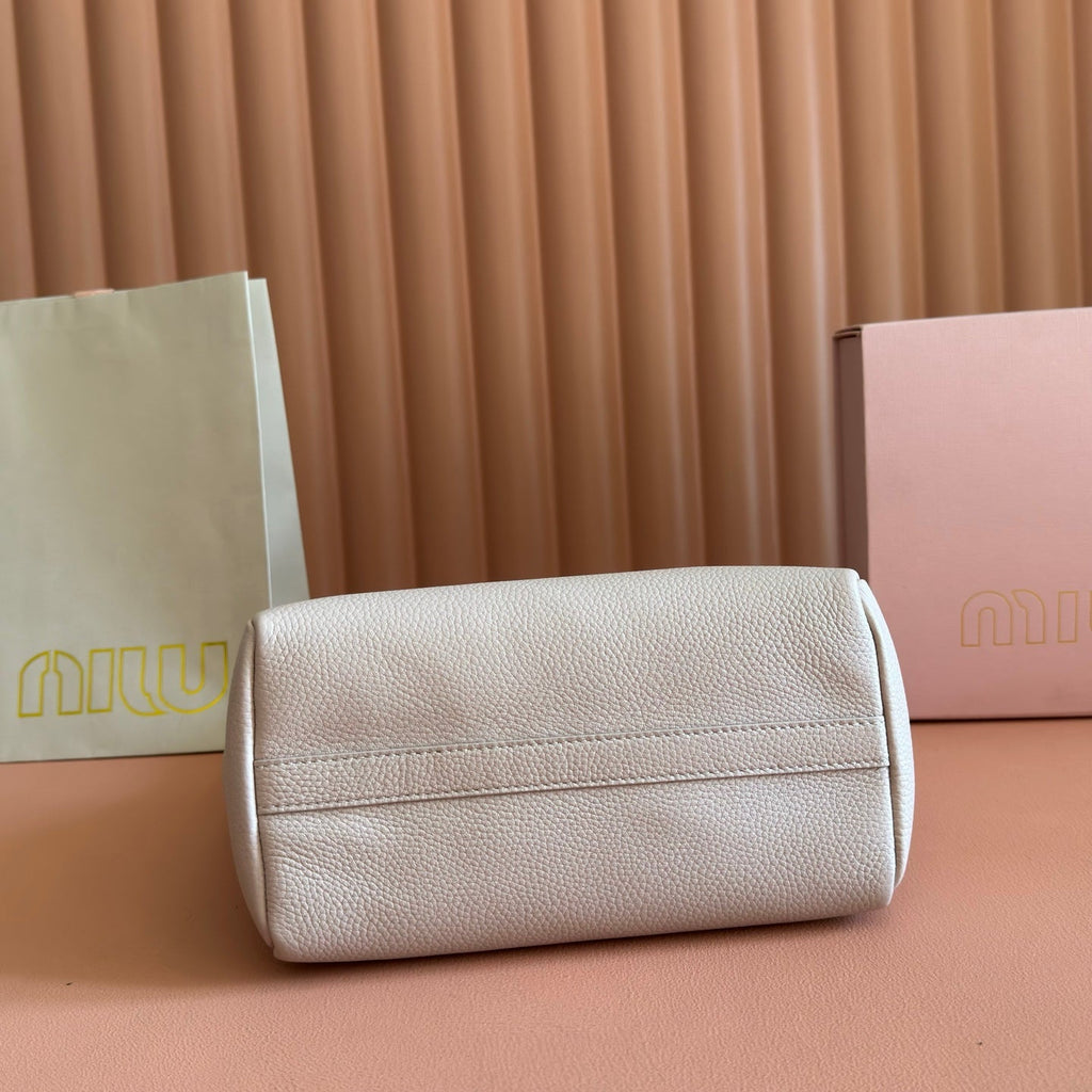Miu Leather Bucket Bag 23cm Powder Pink Grain Cowhide
