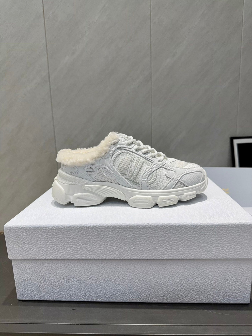 CD platform casual sneaker white wool suede mesh 539679