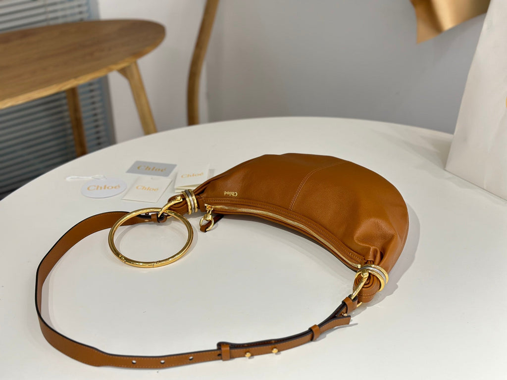 Chloe Small Bracelet 32cm Hobo Bag Brown Grained Calfskin