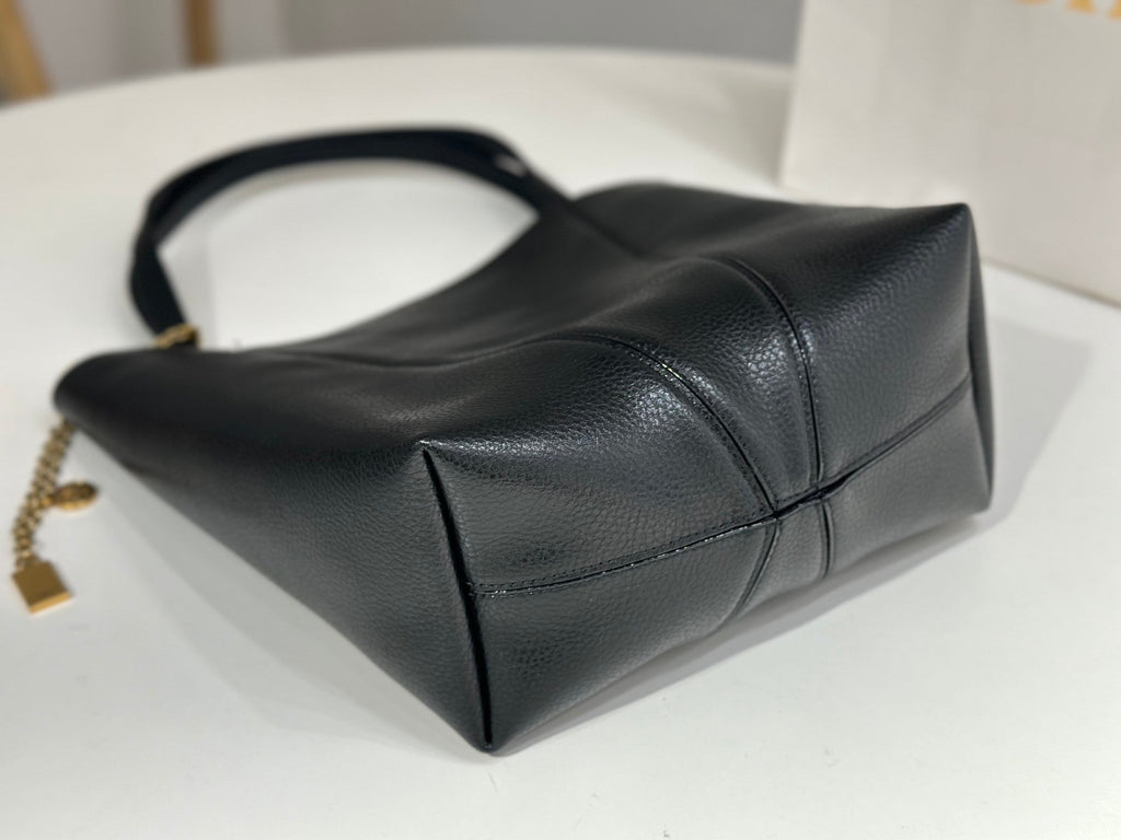 Chloe Spin Medium Bag 27cm Black Calfskin