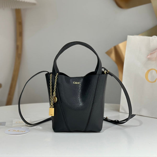 Chloe Spin Small Bag 18cm Black Calfskin