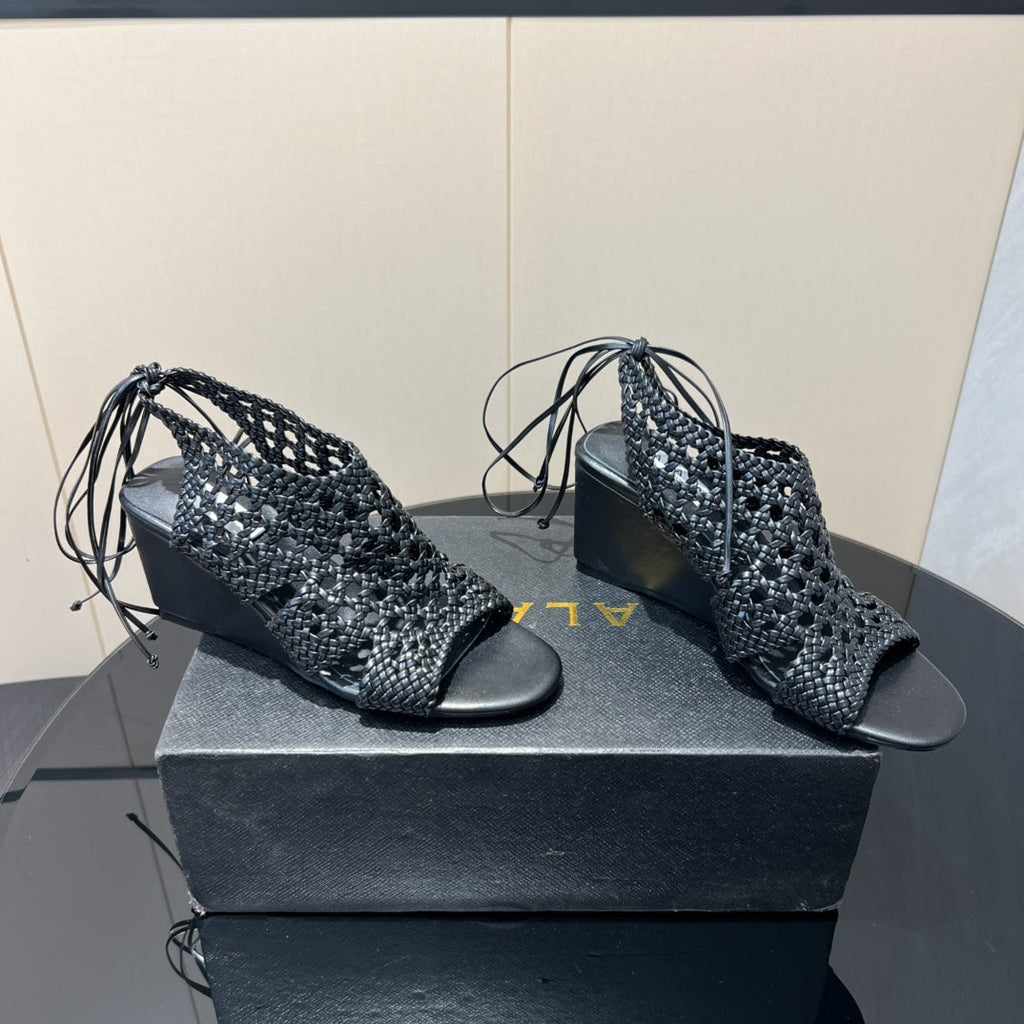 Alaia 25 Round-toe Braided Wedge Sandals 75mm Black Woven Leather 433565