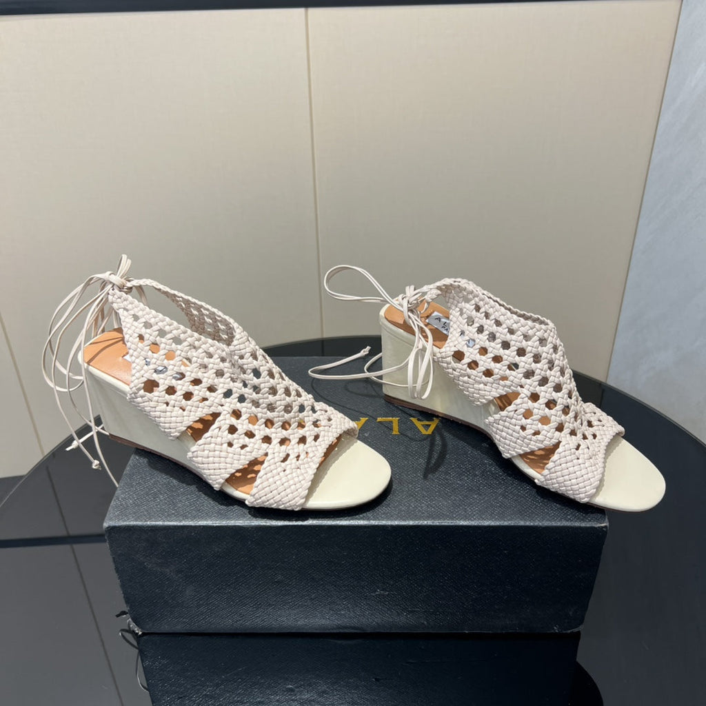 Alaia 25 Round-toe Braided Wedge Sandals 75mm Flamingo Woven Leather433568