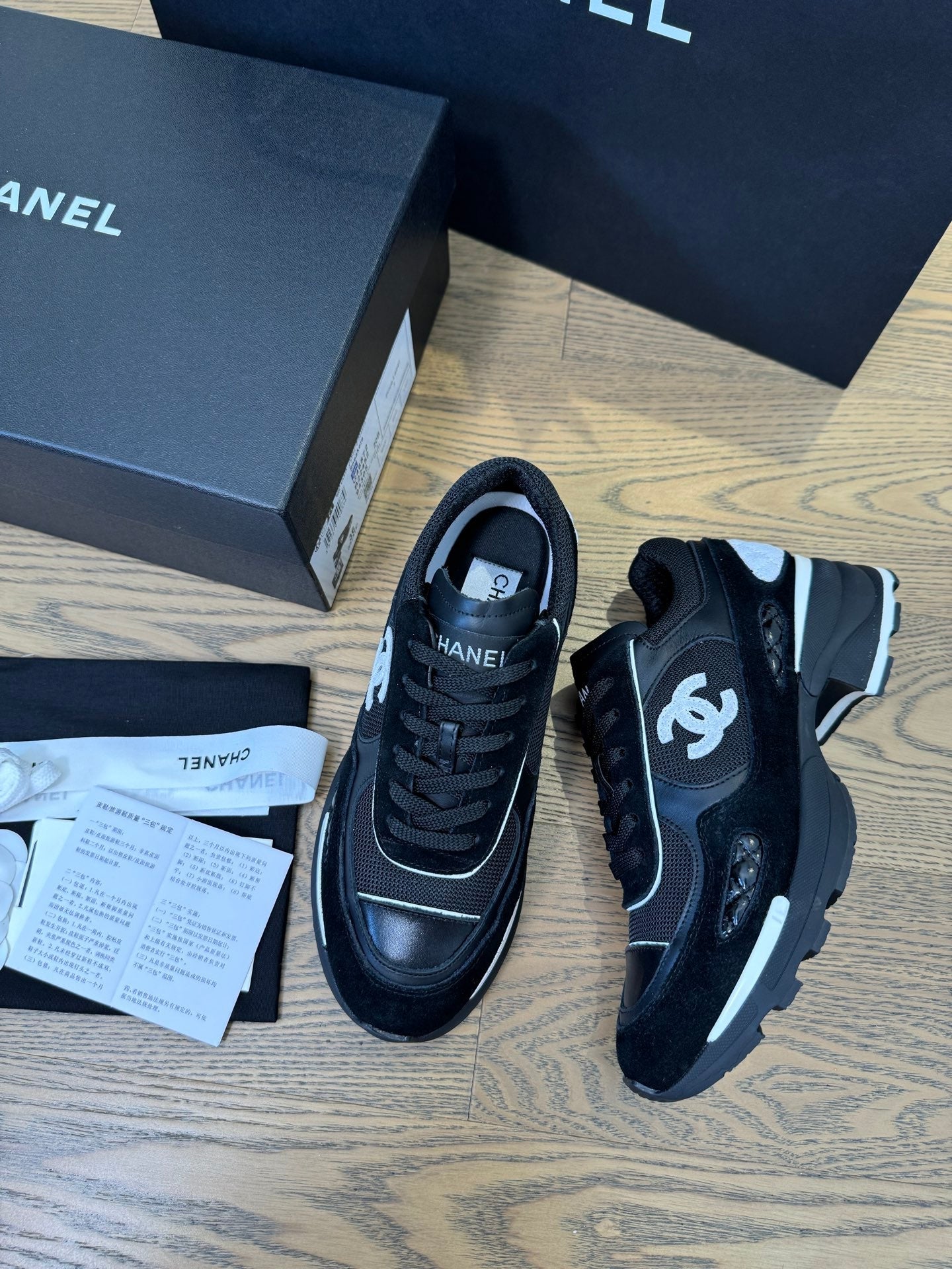 CC FW 25/26 Sneakers 40mm Black White Fabric Calfskin 500183