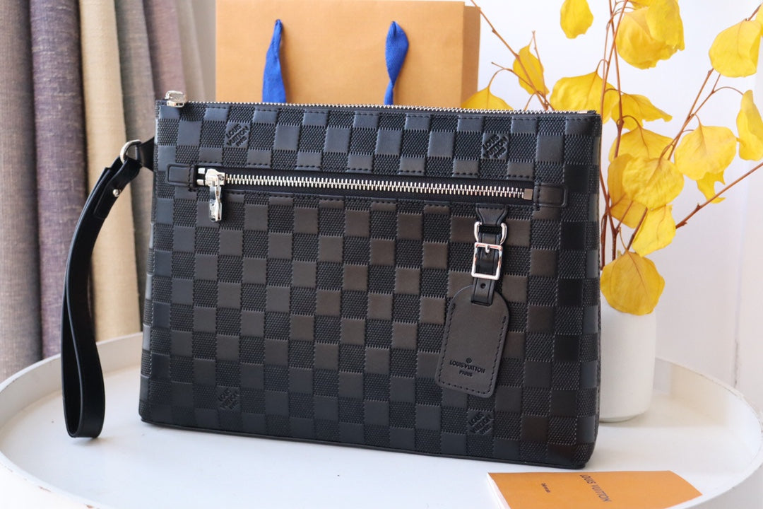 LV N40504 Takeoff Pouch Black Damier Infini Leather 179426