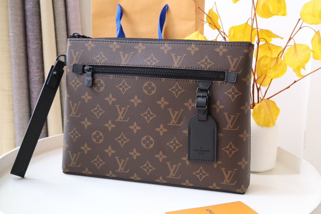 LV N40505 Takeoff Pouch Damier Infini Leather 179427