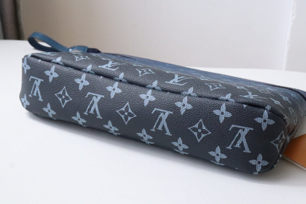 LV Pochette Voyage Souple Khaki Blue Monogram Canvas 224142