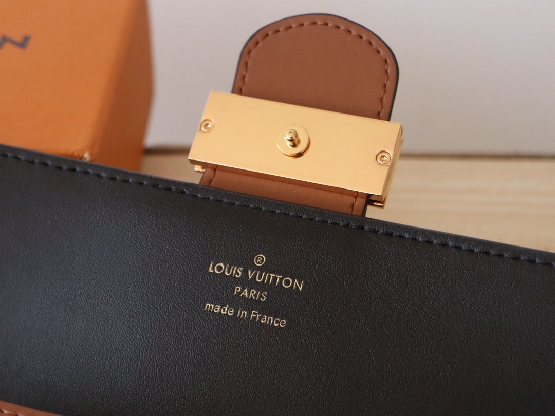 LV Sarah Wallet Monogram & Monogram Reverse Canvas 224222