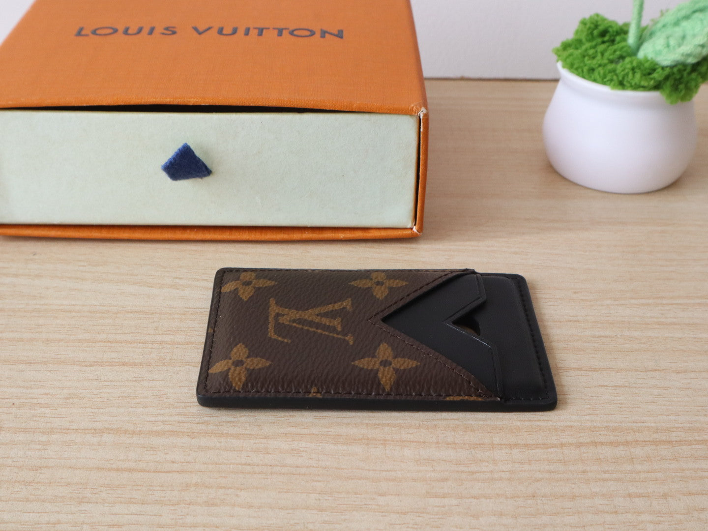 LV Porte-Cartes Magnet Brown Black Monogram Canvas & Cowhide