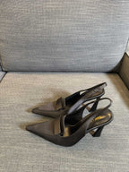 POINTED-TOE SLINGBACK PUMPS IN BLACK SILK