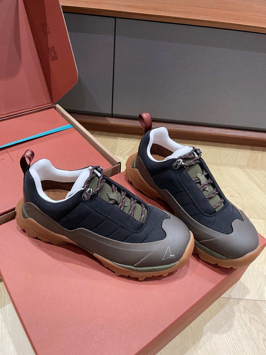 LP Katharina Sneaker Coffee Olive Green Black Technical Fabric 521684