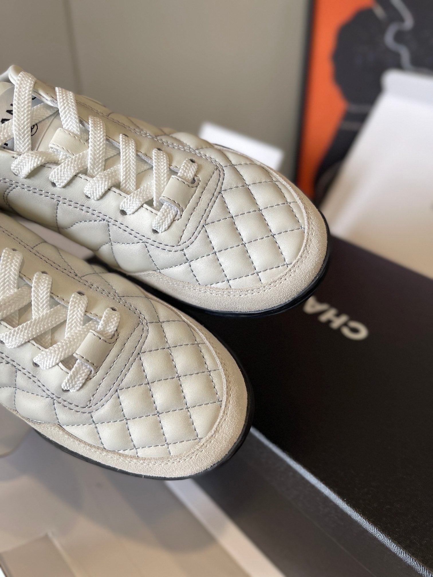 CC 26ss Low-Top Sneaker Ivory Leather 623165