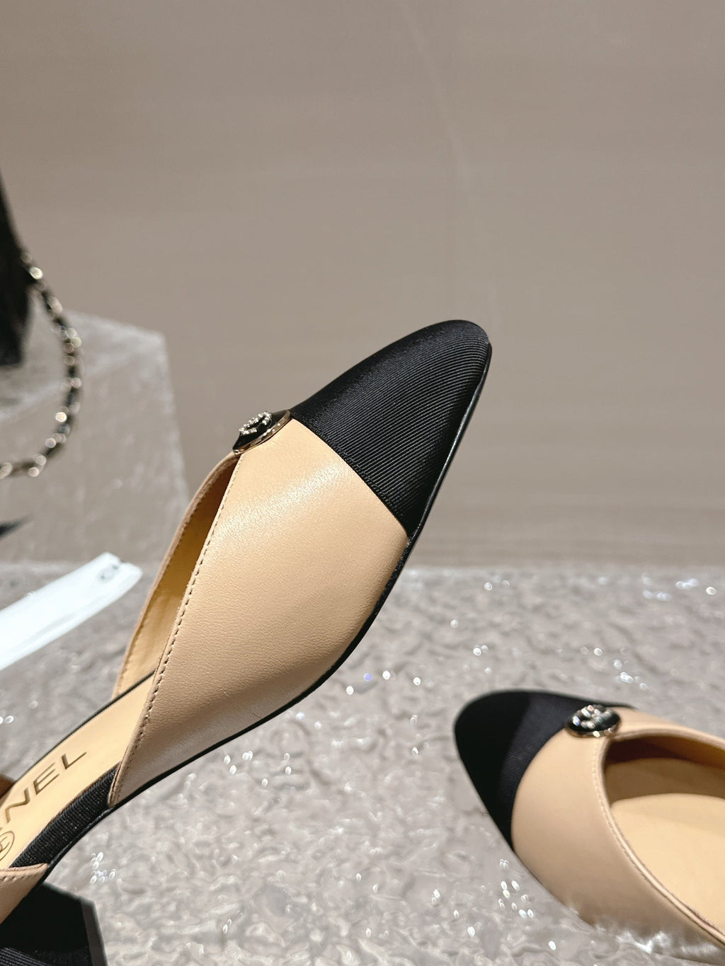 slingbacks 45 beige black lambskin grosgrain