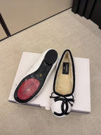 CC 26 Shearling Ballet Flat White Beige Cowhide Wool 588919