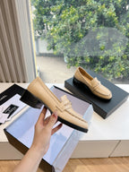 CC Moccasins Beige Chain Lambskin