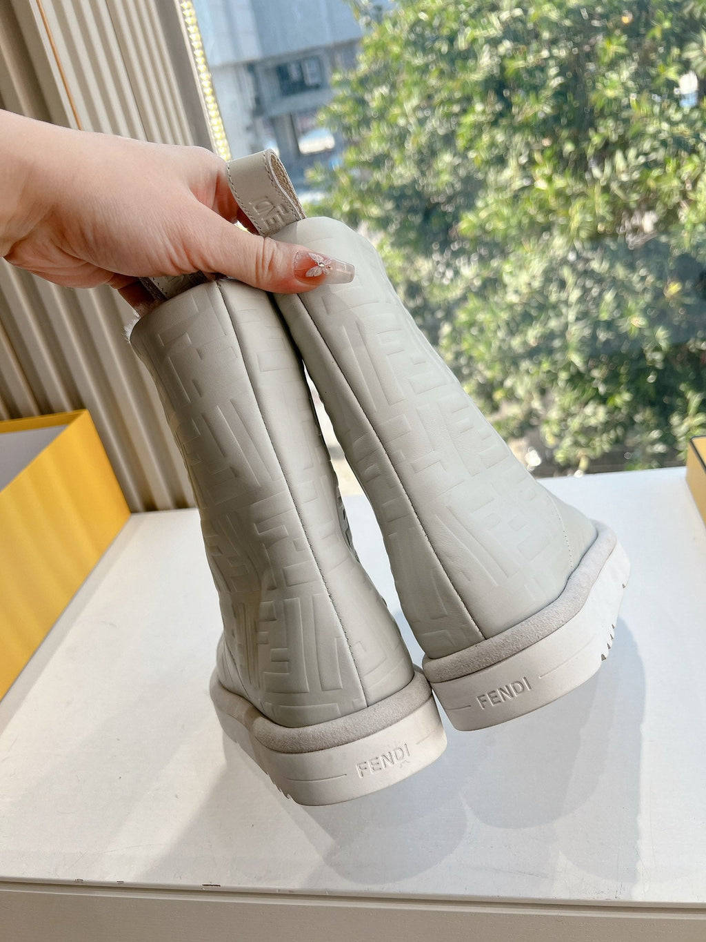Fendi Apres Chic with FF chamois Boots Grey Cowhide 475231