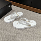 cc thong sandal black quilted lambskin
