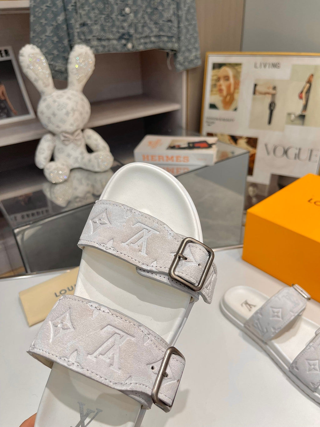 LV Venice Mule White Suede Sheepskin 626701