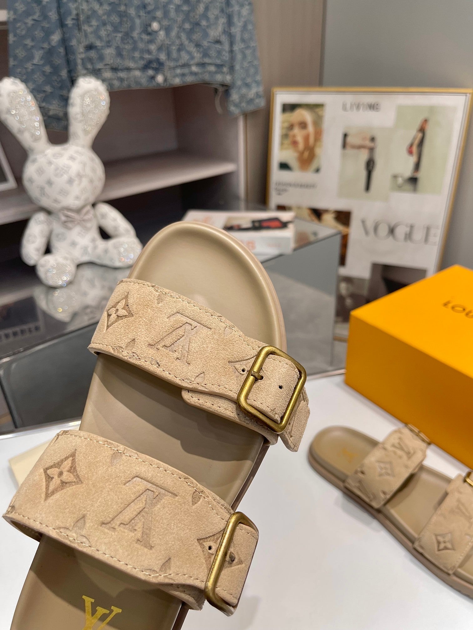LV Venice Mule Beige Suede Sheepskin 626704