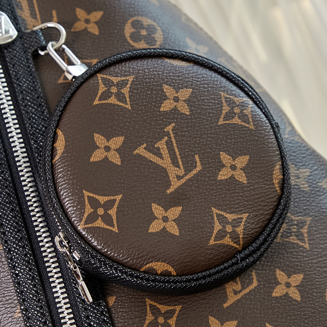 DUO CROSSBAG 42 IN BROWN MONOGRAM CANVAS