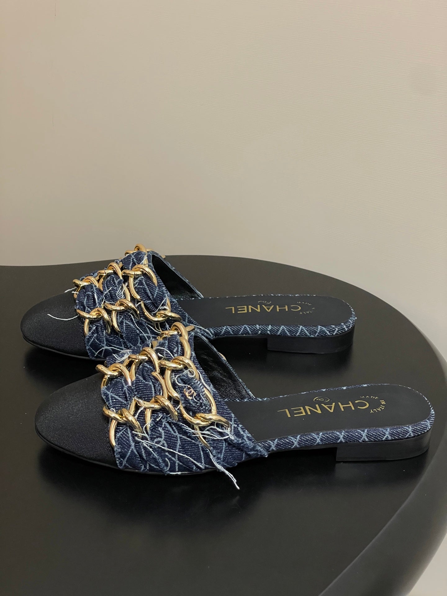 CC 25B Chain Closed Toe Flat Mule Navy Blue Denim 393886
