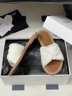 CL 25s Lympia Twisted Sandal White Brown Sheepskin Plush Cloth 416657
