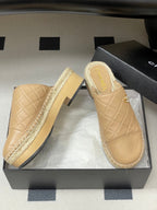 CC 25A Clog Slippers 40mm Beige Quilted Lambskin 393949