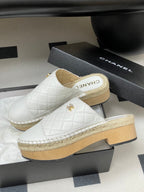 CC 25A Clog Slippers 40mm White Quilted Lambskin 393950