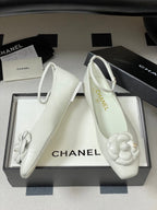 CC 25s Métiers d’art Ballet flats 10mm White Cowhide 413308