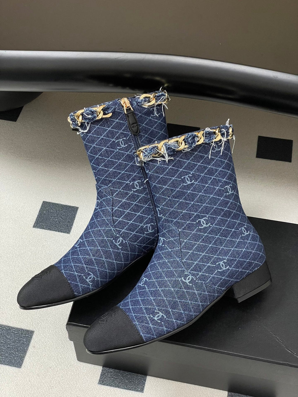CC 25B Chain Short Boot 25mm Black Blue Denim 423150