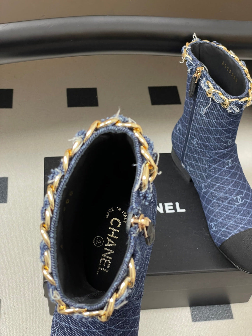 CC 25B Chain Short Boot 25mm Black Blue Denim 423150