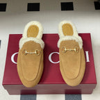GG horsebit flat mules nude suede and wool 534708