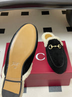 GG horsebit flat mules black suede and wool 534710
