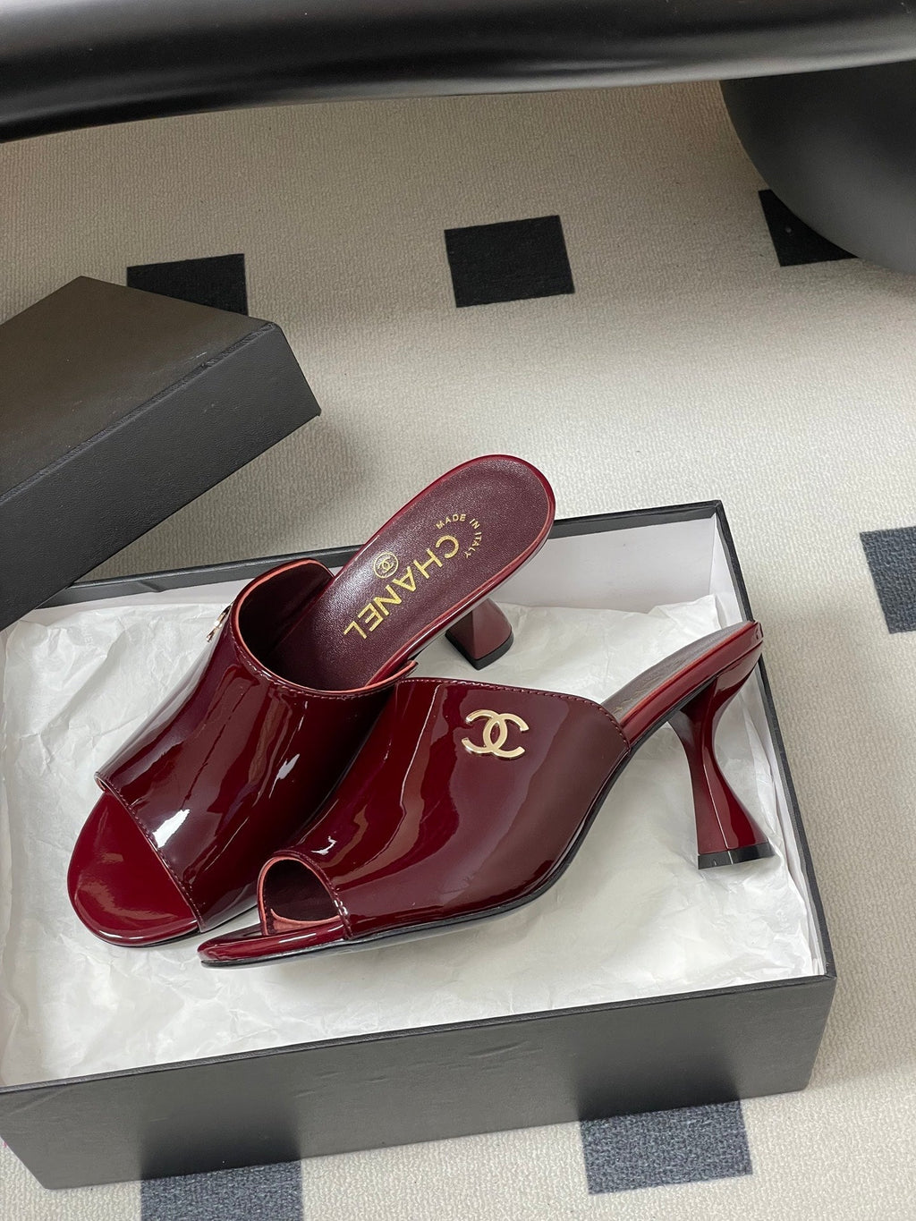 CC 26 Sandal Burgundy Patent Leather 593319