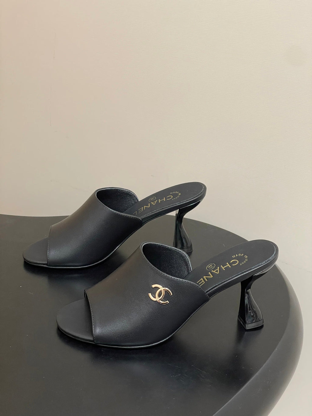CC 26 Sandal Black Lambskin 593324