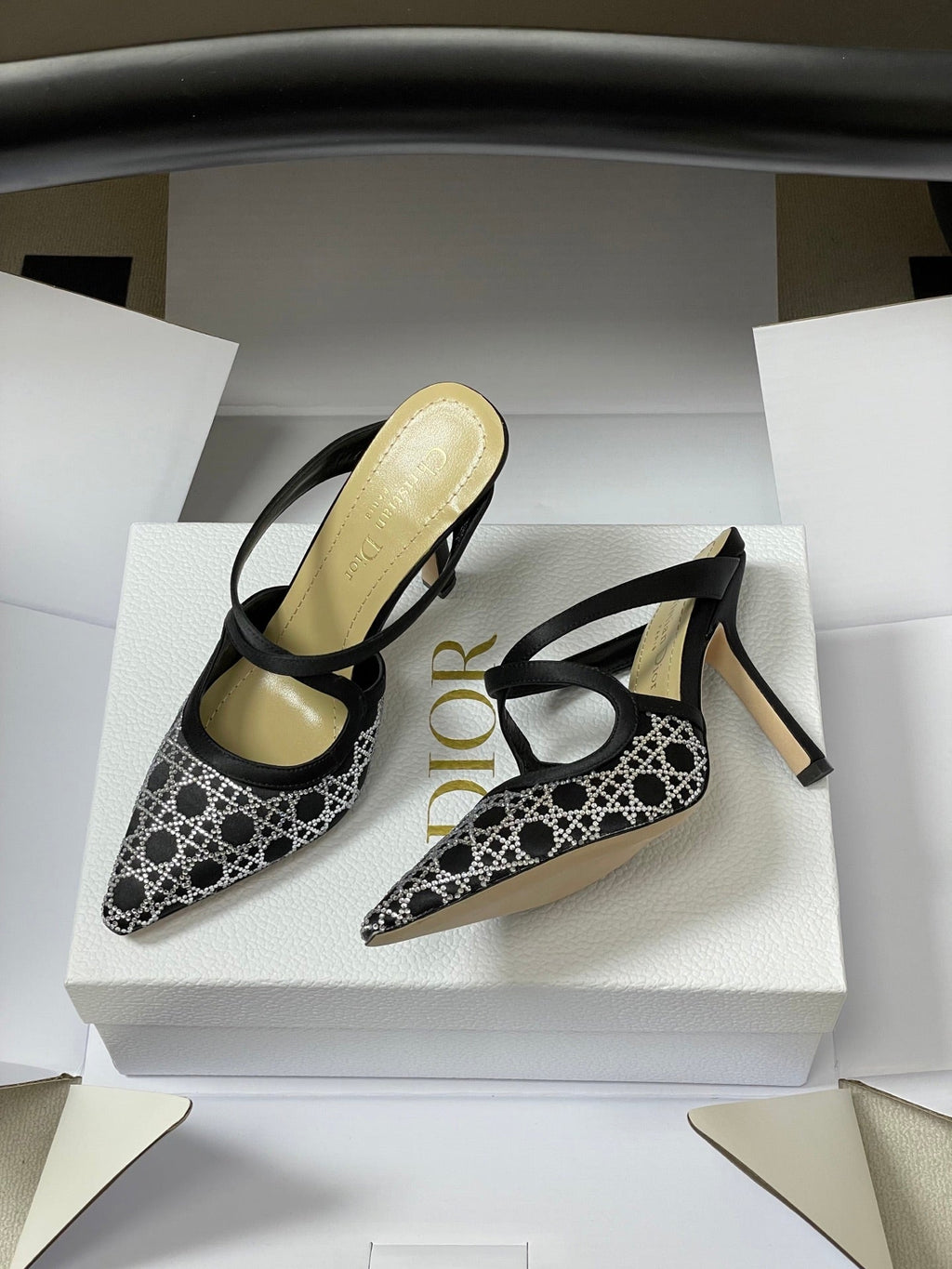 CD 26 High-Heeled Mules Black Diamond Mesh Sheepskin 593590