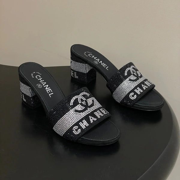 CC 26s Sandals 70 Black Sheepskin Rhinestones 649513