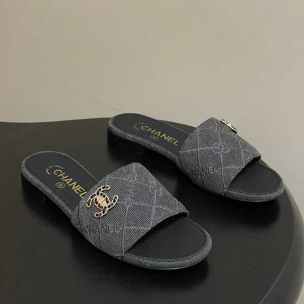 CC 26s Flat Sandals Black Canvas Sheepskin Double C 649508
