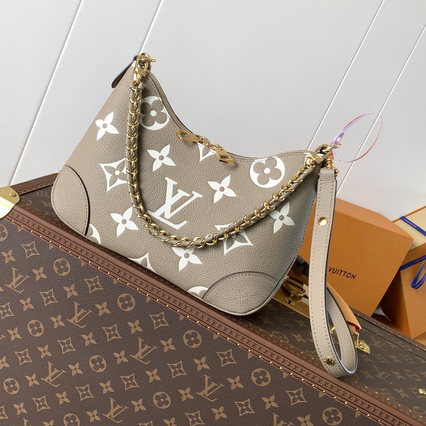 LV Boulogne PM 29cm Gray Cream Embossed Cowhide GHW