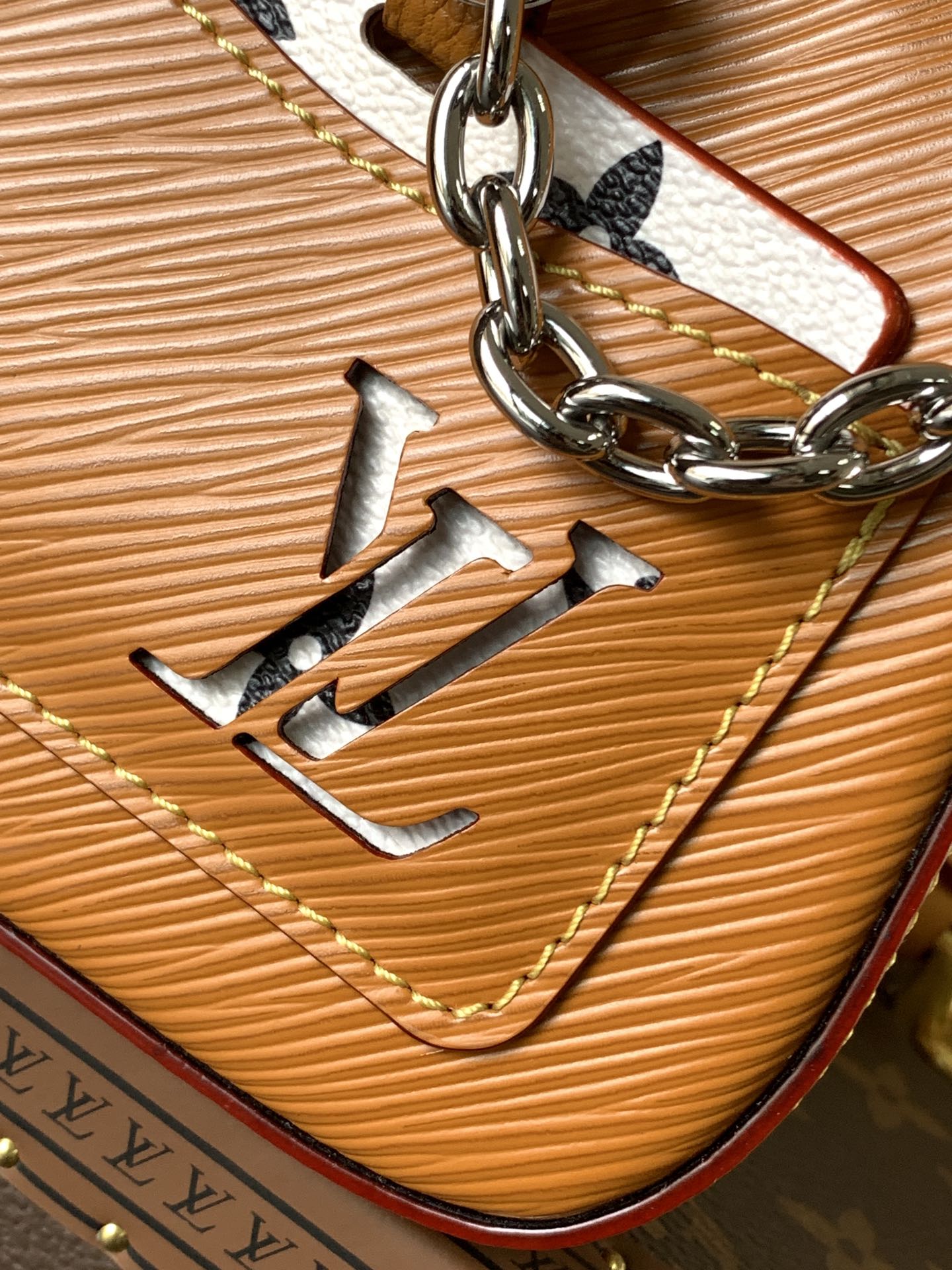 LV Marellini 19cm Caramel Epi Grain Cowhide Metal HW