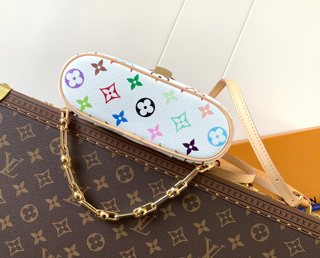 LV Vanity Chain Pouch 19cm White Beige Monogram Canvas Cowhide