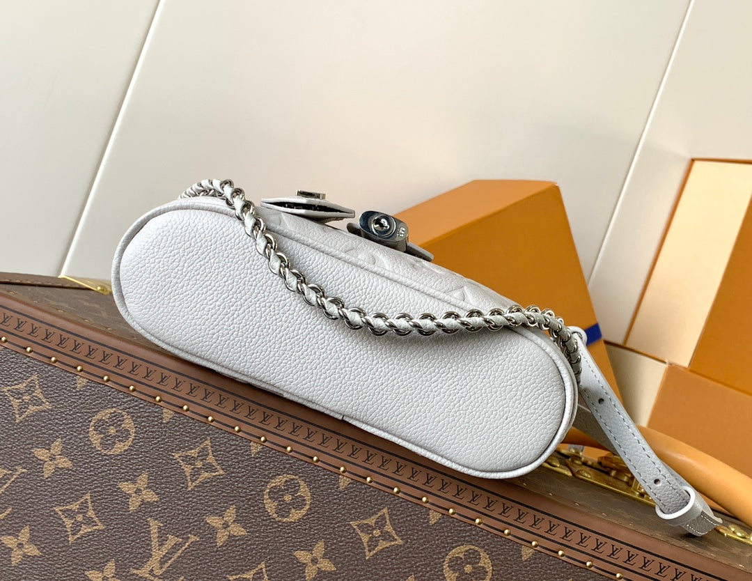 LV Vanity Chain Pouch 19cm Brume Gray Embossed Cowhide Metal HW