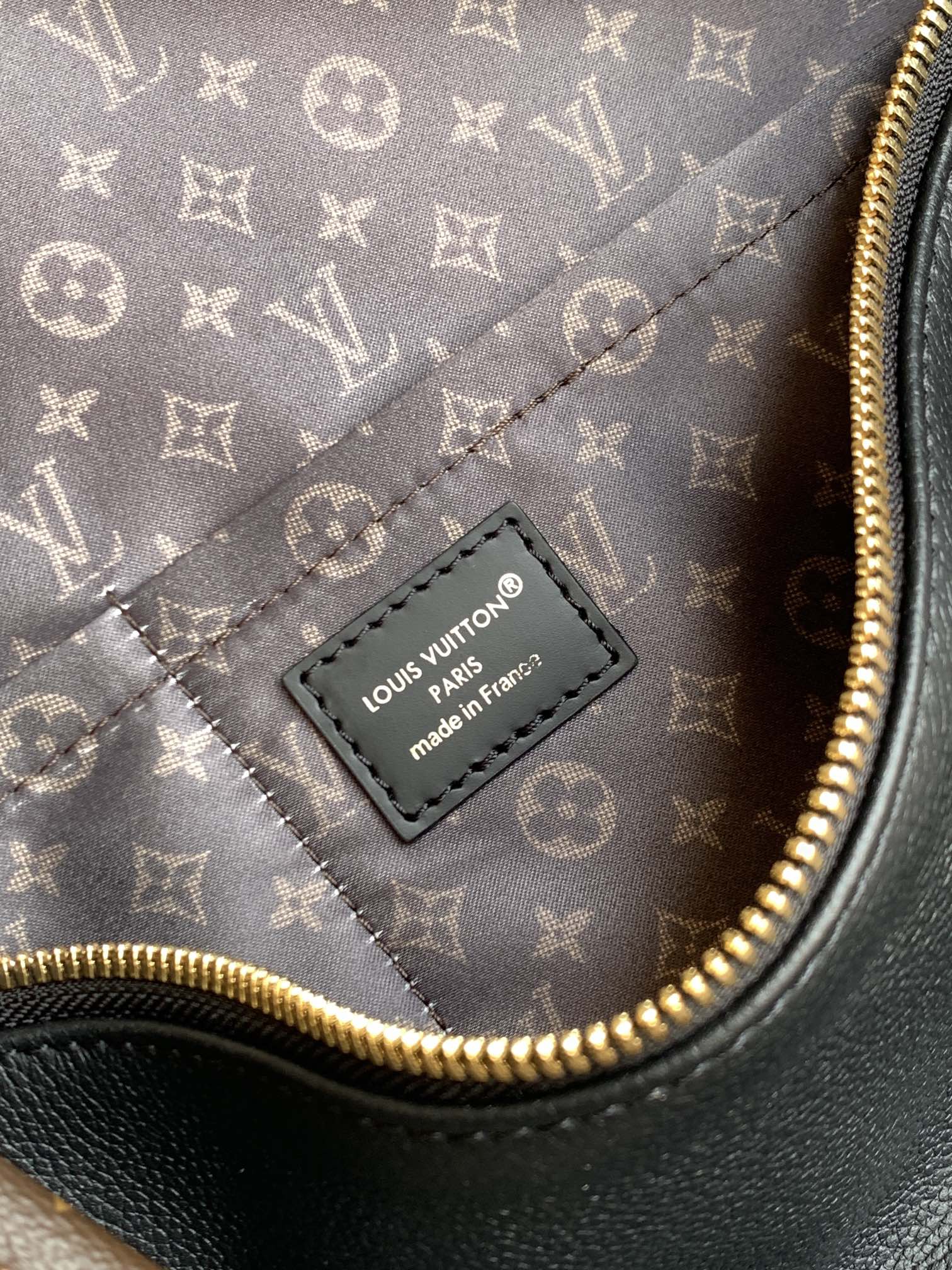 LV M26037 Express Travel 45cm Black Cowhide GHW